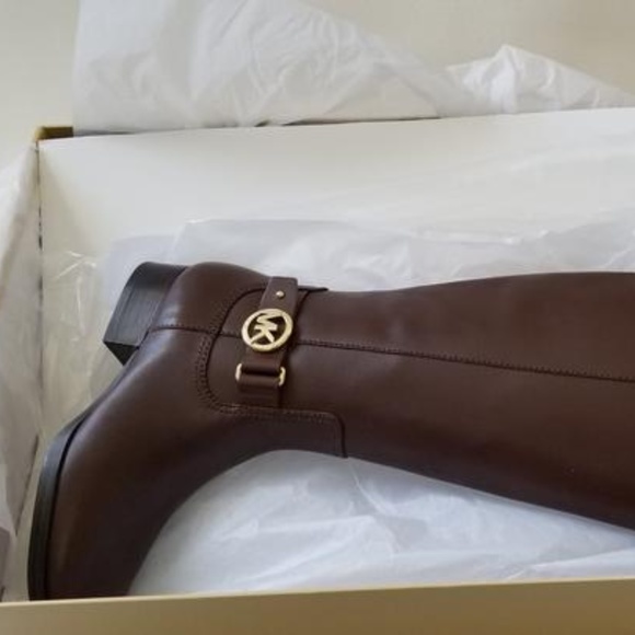 NEW Michael Kors Leather Wide Calf Knee boots - Picture 4 of 6